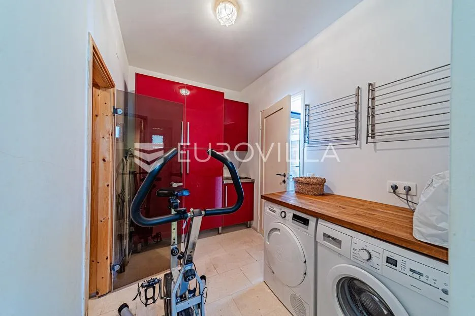 otok korčula, vela luka, villa prvi red uz more - slika 30