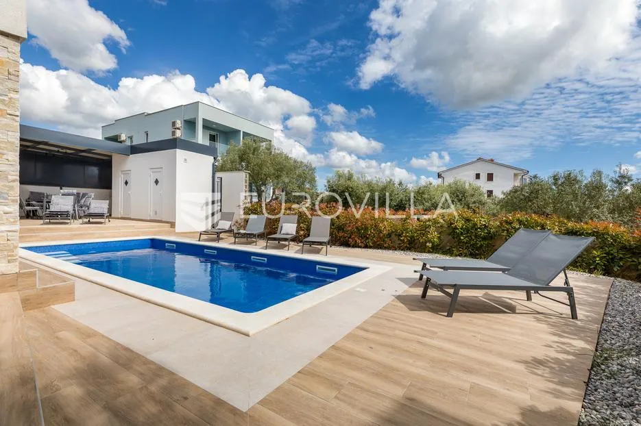 istra, fažana elegantna samostojeća vila s pogledom na brijune - slika 6
