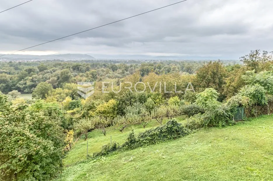 zagreb, podsused prekrasna obiteljska kuća 250 m² na parceli 4000 m² - slika 12