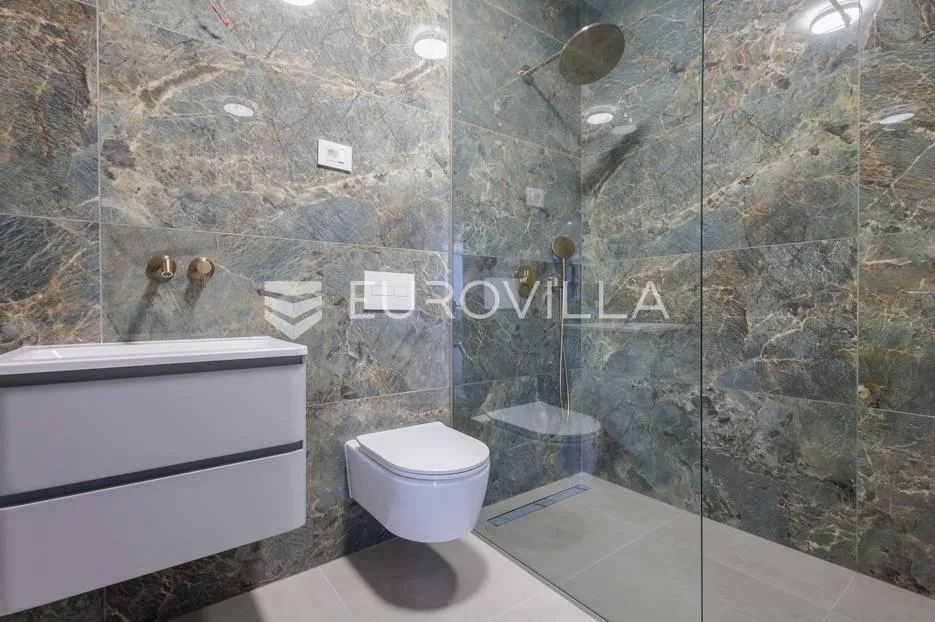 istra, pomer, unikatna, moderna villa 20 m od mora 417 m² - slika 29