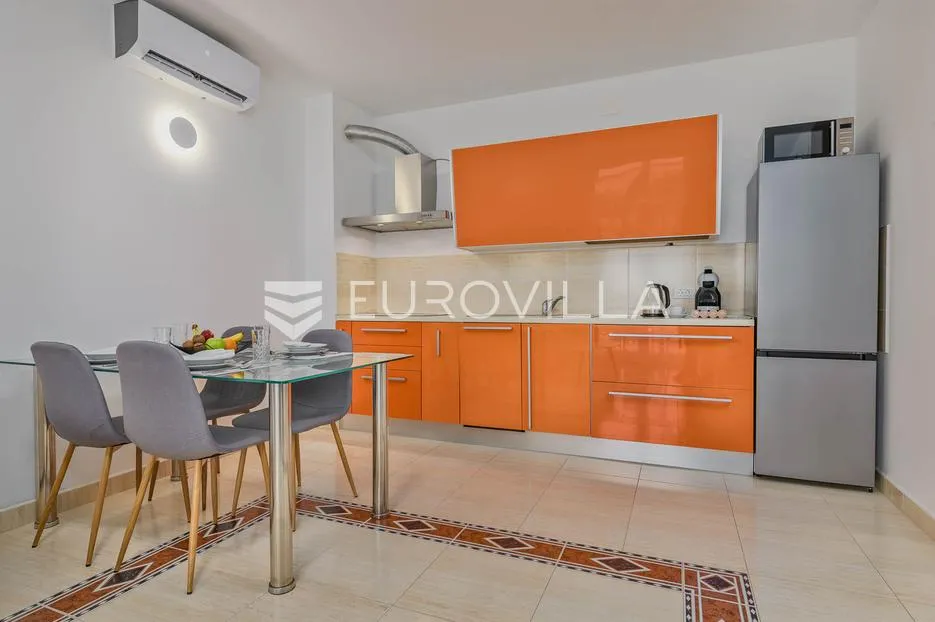 selce, zimski najam, prostrani dvosobni apartman površine 75 m² s pogledom na more - slika 4