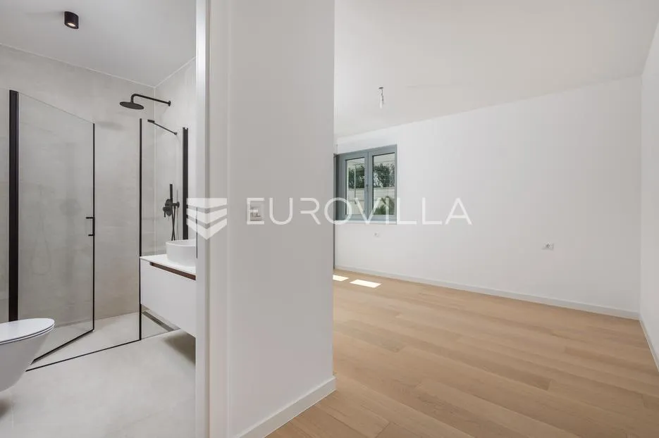 opatija, centar, trosoban stan u novogradnji s 2 terase nkp 134 m2 - slika 10