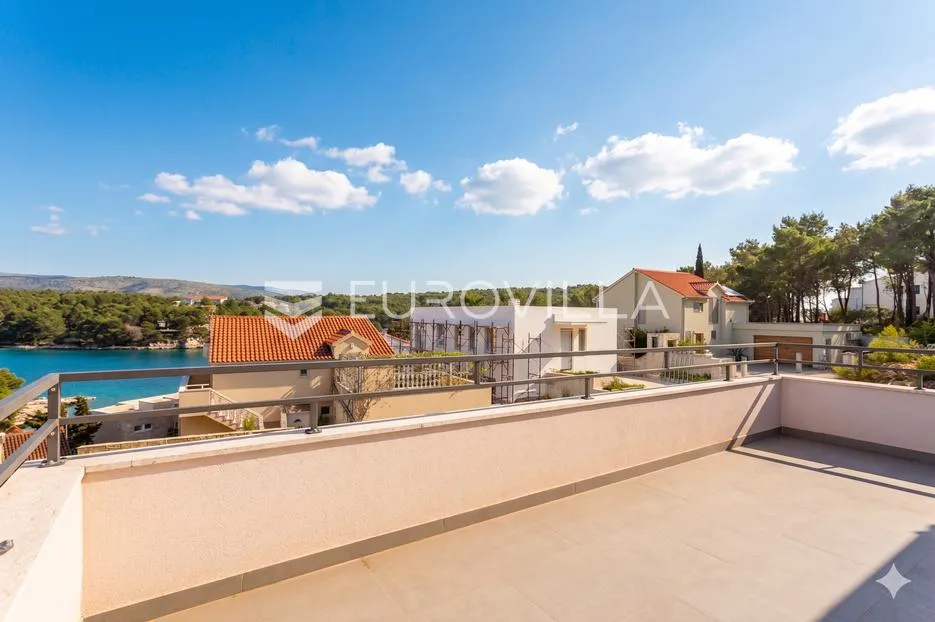 milna, uvala osibova, kuća s bazenom i pogledom na more ukupne površine 318 m² - slika 16