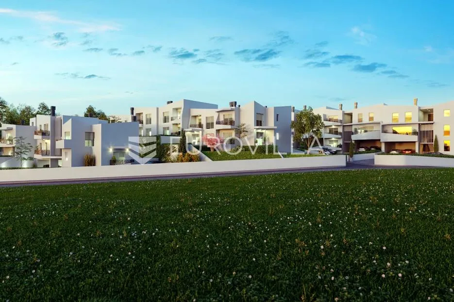 istra, pula, ekskluzivno građevinsko zemljište s dozvolama za 10 modernih zgrada, top lokacija - slika 4