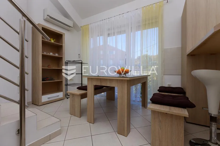 kastav, brestovice, četverosoban stan 85 m² s dnevnim boravkom u potkrovlju, dugoročni najam - slika 11