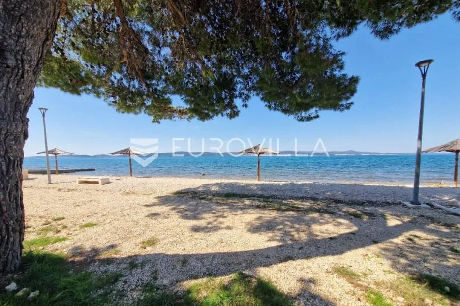 Zadar, Bibinje prestižno građevinsko zemljište, prvi red do mora, 413m2