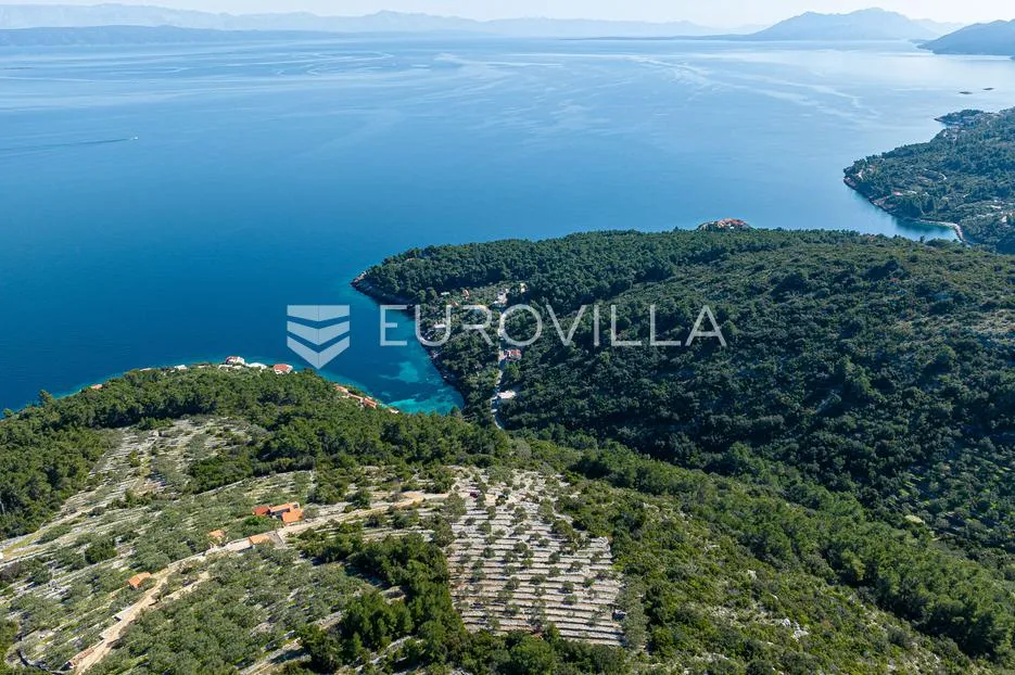 Otok Korčula, Blato, poljoprivredno zemljište s dvije ruševne kamene kućice. - Prigradica
