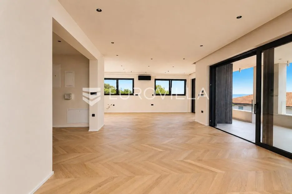 kostrena, rožići, ekskluzivan penthouse 200 m², panoramski pogled na more - slika 2