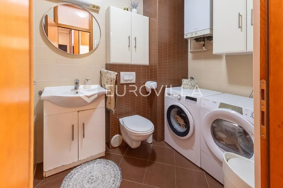 slavonski brod, trosoban stan 72 m² u centru - slika 11