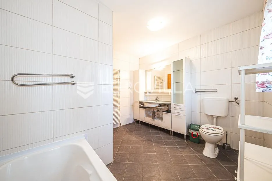 zagreb, šalata, moderna dvojna kuća 200 m² s vrtom na vrhunskoj lokaciji - slika 10