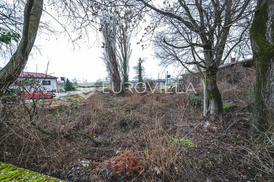 zagreb, remetinec, građevinsko zemljište 903 m² s legaliziranim objektom - slika 2