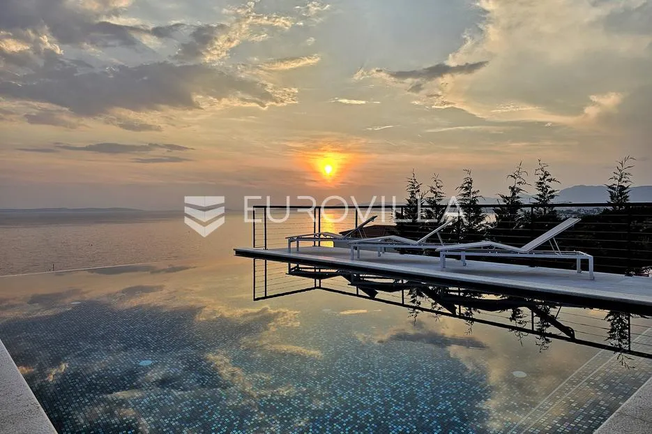 podstrana, prekrasna vila s panoramskim pogledom na more - slika 5