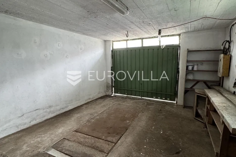 nova gradiška, naselje hasana kikića, prostrana obiteljska kuća cca. 216 m² - slika 14