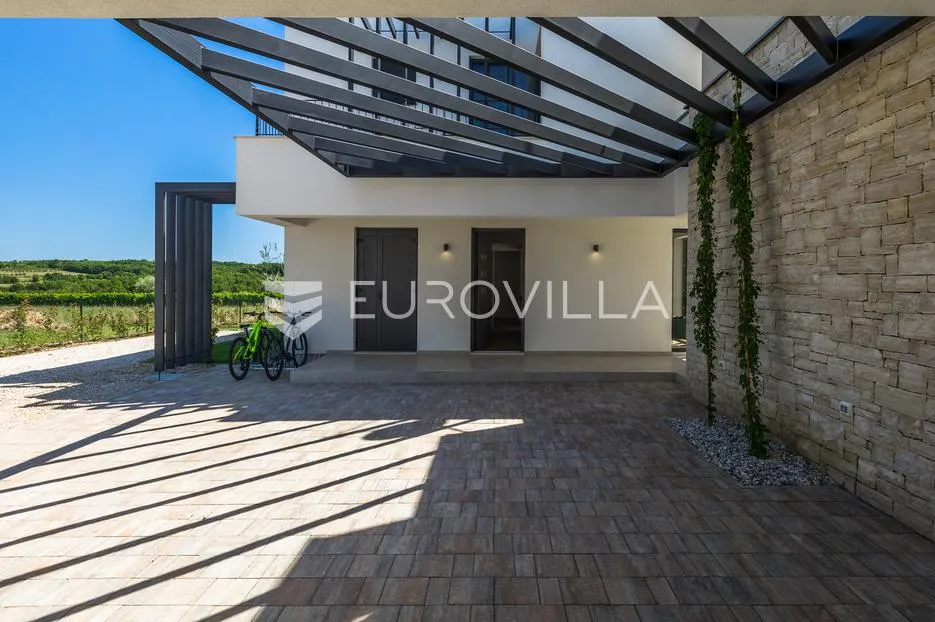 istra, brtonigla, moderna vila s bazenom i jacuzzijem - slika 50