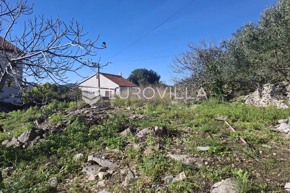 hvar, sućuraj, građevinsko zemljište 437 m², 50 m od mora - slika 2
