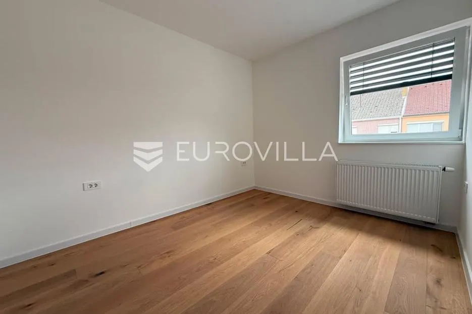 čepin, trosoban stan u mirnom dijelu naselja, 51 m² - slika 1