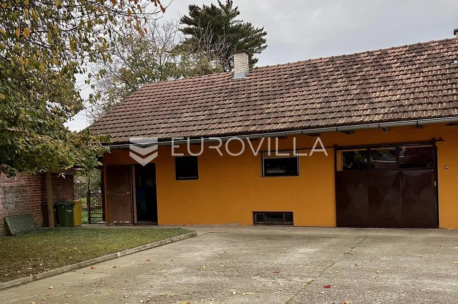 bjelovar, hrgovljani, obiteljska kuća površine 215 m², prilika - slika 19