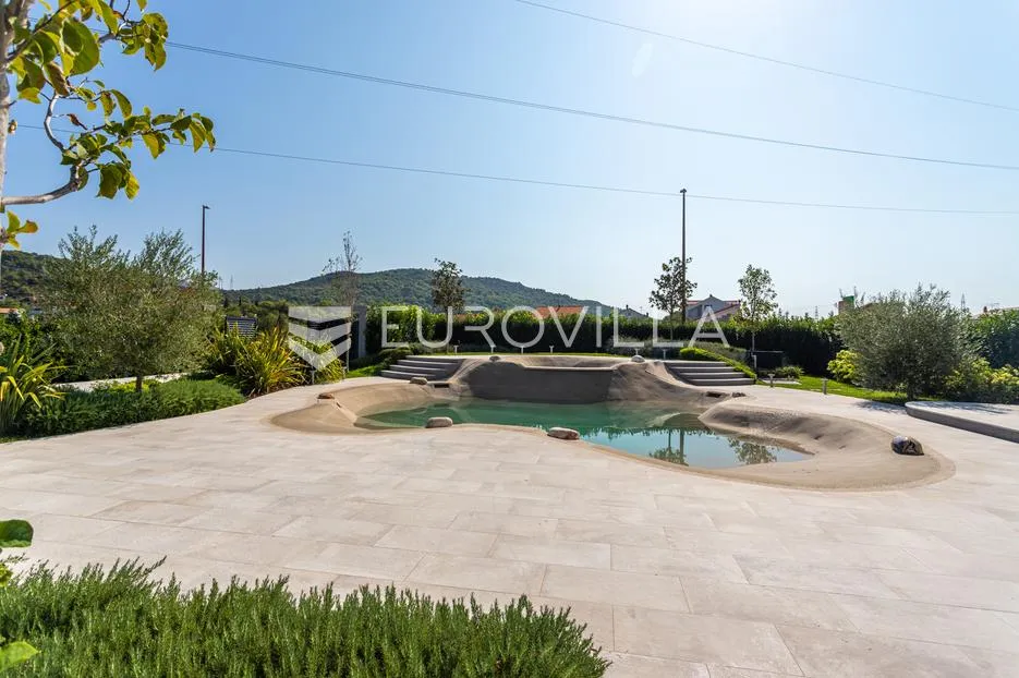 šibenik, bilice, novogradnja, prekrasna moderna vila s bazenom - slika 35