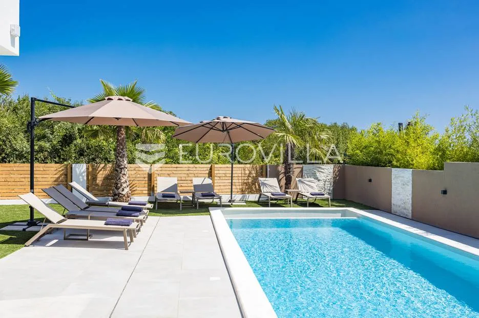 istra, medulin, prekrasna moderna dvojna vila 220 m² - slika 135