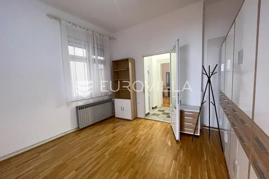 osijek, centar, poslovni prostor za najam u centru grada, s uključenim režijama, površine 61,94 m² - slika 7