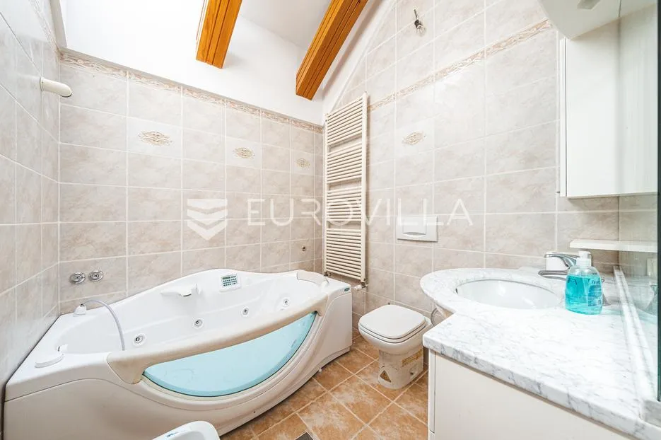 zagreb, maksimir, bukovačka, novouređen četverosoban stan 104 m2 + gpm - slika 6