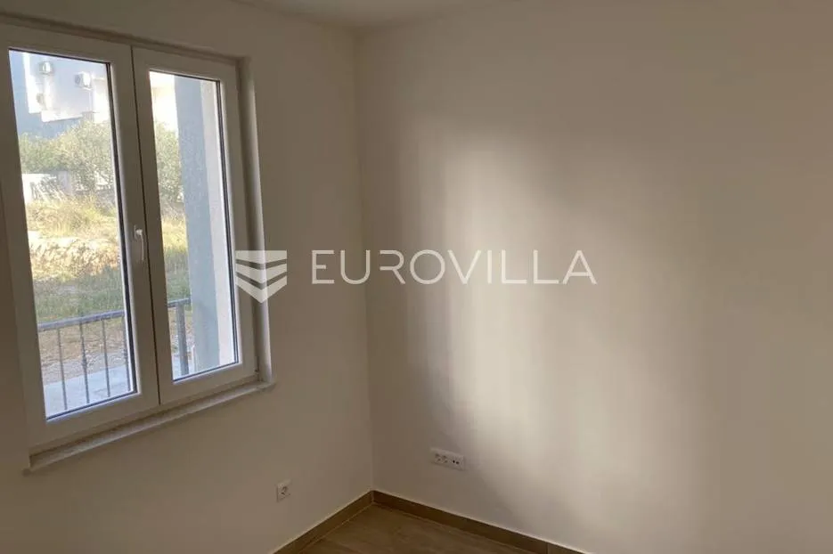 bol, atraktivan četverosoban apartman 89 m² s vrtom novogradnja - slika 7