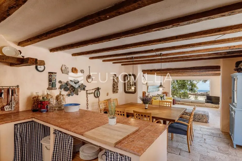 otok hvar, jedinstveno imanje na izuzetnoj lokaciji - slika 17