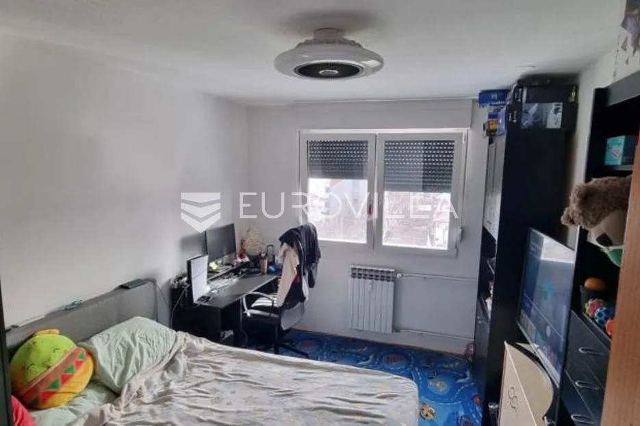 zagreb, ferenščica, prostran i funkcionalan trosobni stan, 83 m² - slika 6