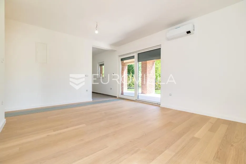 zagreb bukovac četverosoban stan sa duplom garažom i vrtom 140 m² novogradnja - slika 2
