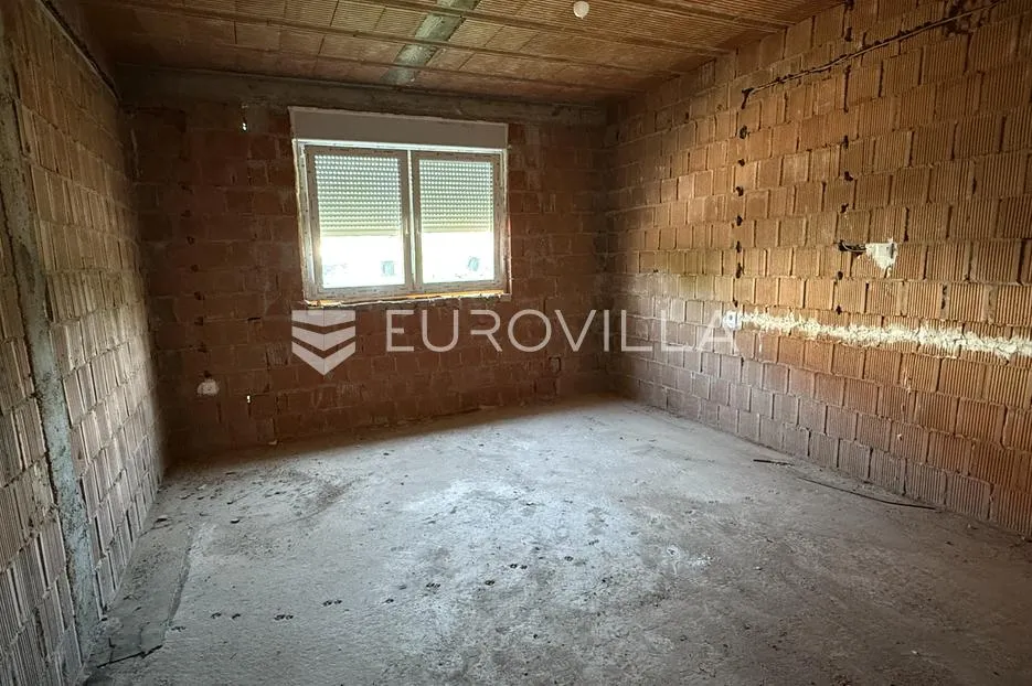 osijek, tenja, na prodaju kuća prizemnica (roh-bau), 130 m2 na parceli od 342 m2 - slika 19