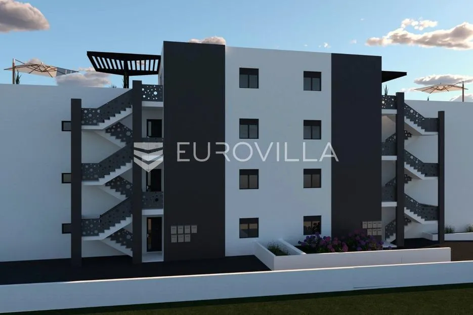 trogir, balancane, dvosoban penthouse neto korisne površine 71 m2 - slika 8