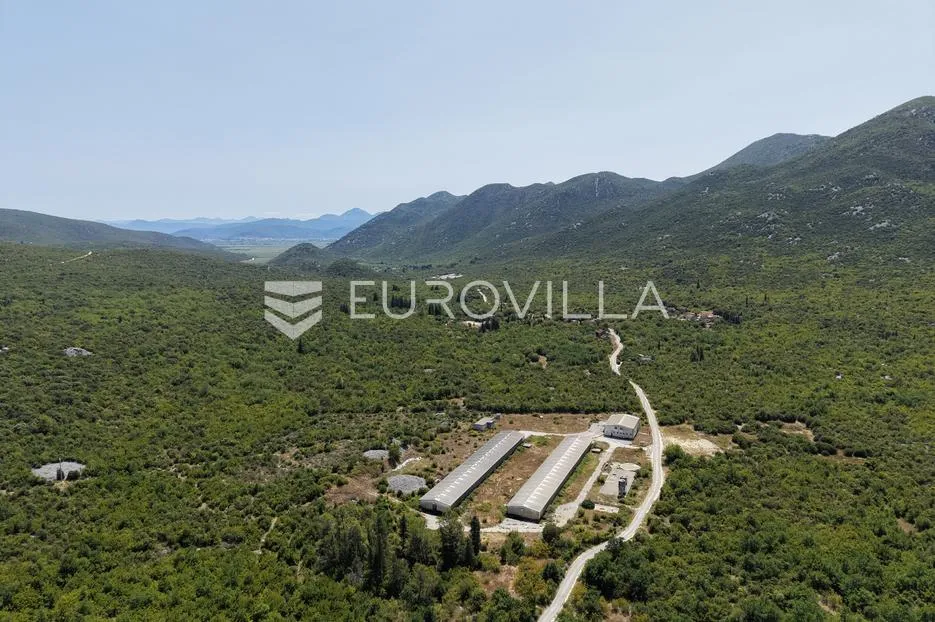 gospodarski kompleks na zemljištu od 27187 m² - slika 7