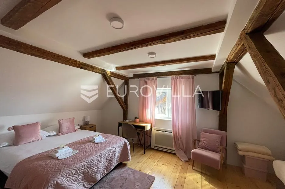 ogulin, zagorje, kuća 350 m², novouređena - slika 13
