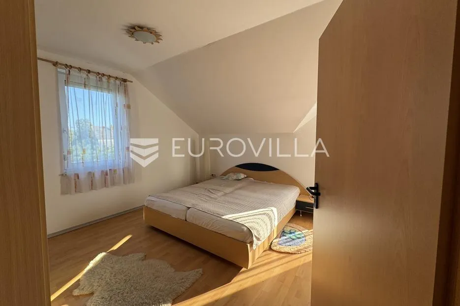 mandićevac, prekrasna katnica 150 m2 na zemljištu od 2854 m2 - slika 14