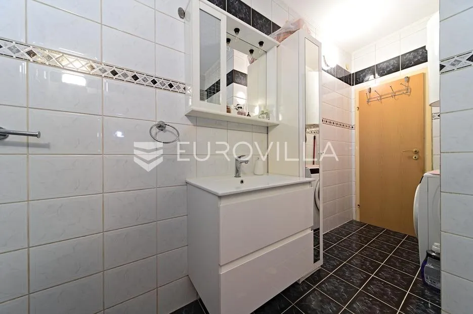 osijek, gornji grad/centar, trosoban stan, 2. kat, lift - slika 9