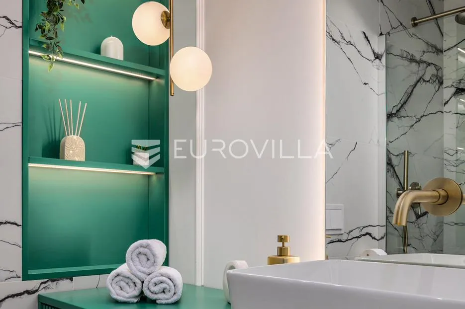 rijeka, centar, novouređen luksuzan stan nkp 105 m2 s tri apartmana - slika 8