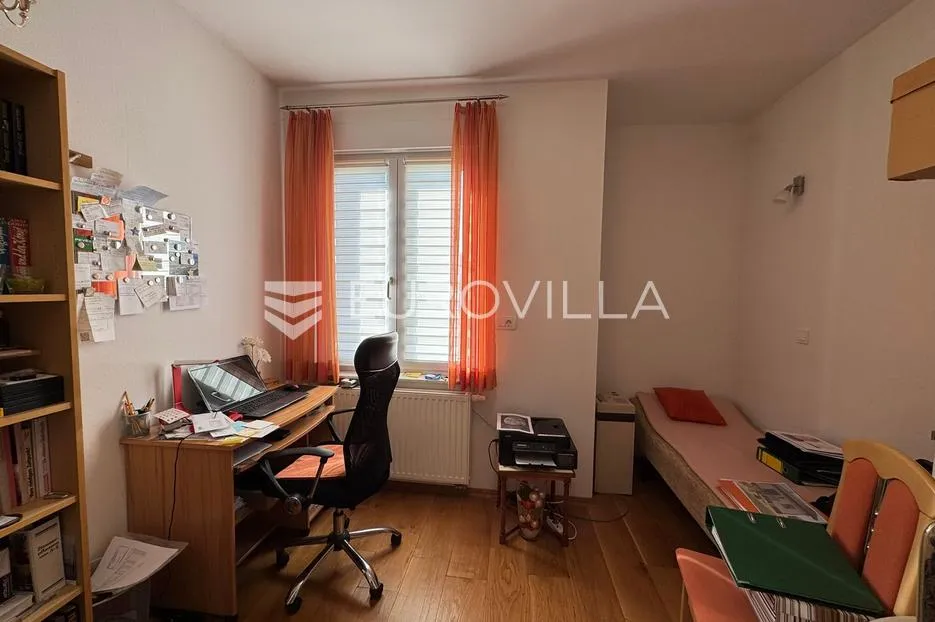 đakovo, vrhunska prizemnica, elegancija i prostranost na 267 m² - slika 20