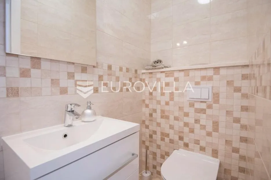imotski, zmijavci, prekrasna vila s bazenom - slika 23