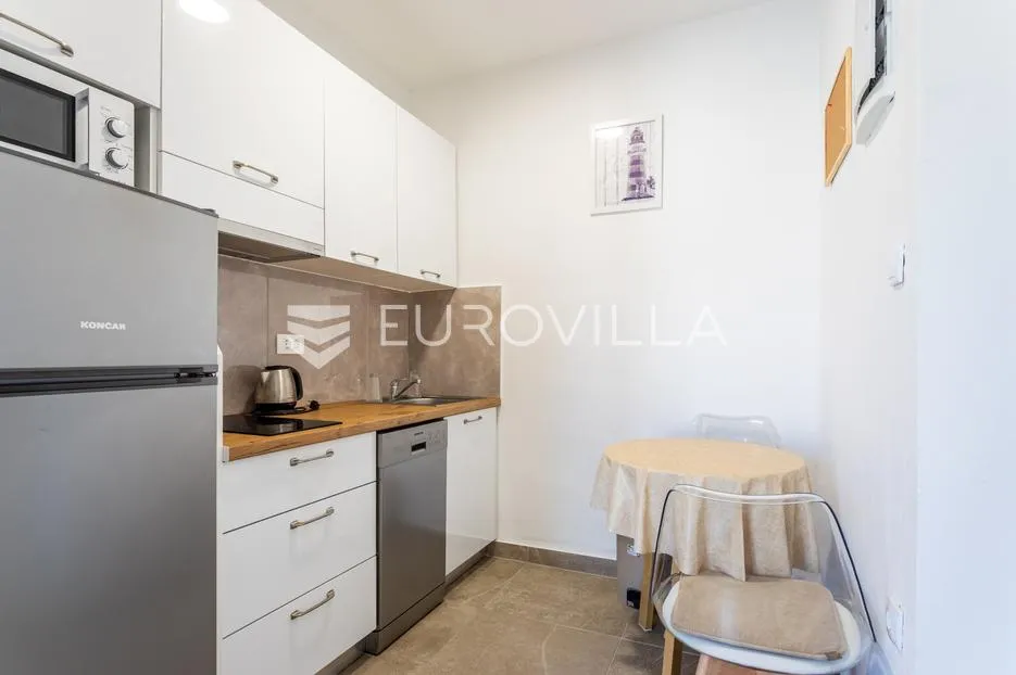 vodice, apartmanska kuća – idealna investicija za turizam! - slika 23