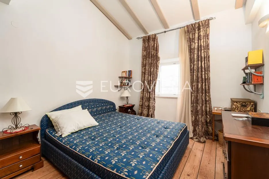 dubrovnik, stari grad, prekrasan troetažni stan - slika 23