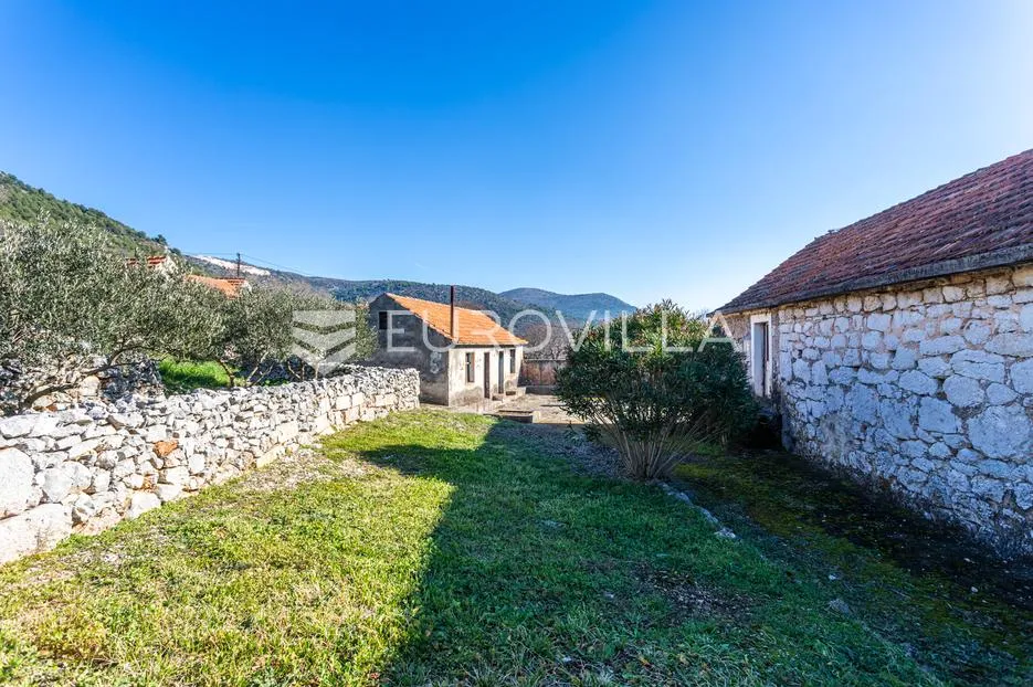 trogir - autohtono dalmatinsko imanje - slika 8