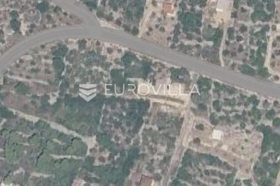 Šolta, Grohote, građevinsko zemljište površine 1007 m² - Grohote, Šolta