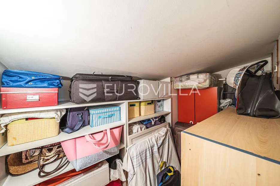 zagreb, borovje, funkcionalan peterosoban stan 130 m² parking - slika 20
