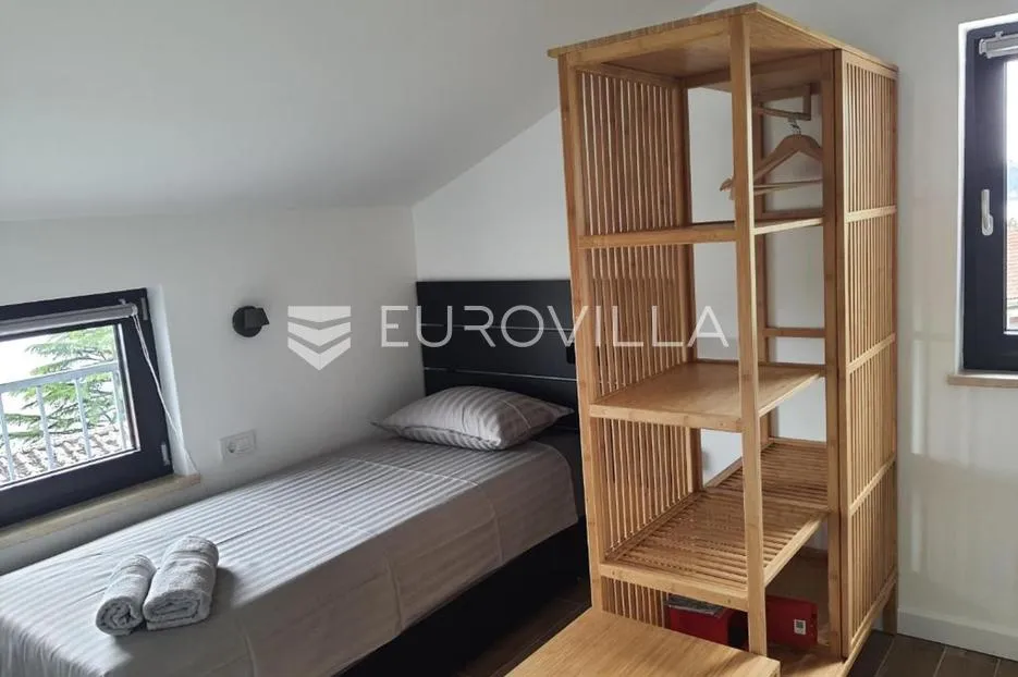 lovran, predivna kuća s tri apartmana 50 m od mora - slika 13