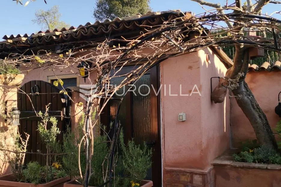 istra, rovinj, kuća s dva apartmana i vrtom 232 m2 u centru rovinja - slika 27