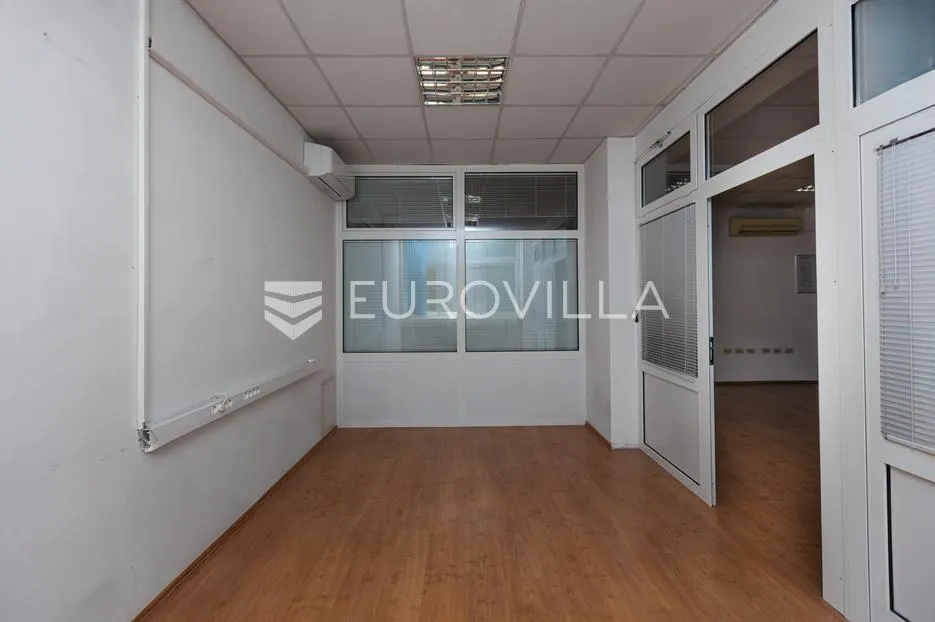 rijeka, centar, poslovni prostora 516 m², 1. kat, lift - slika 16