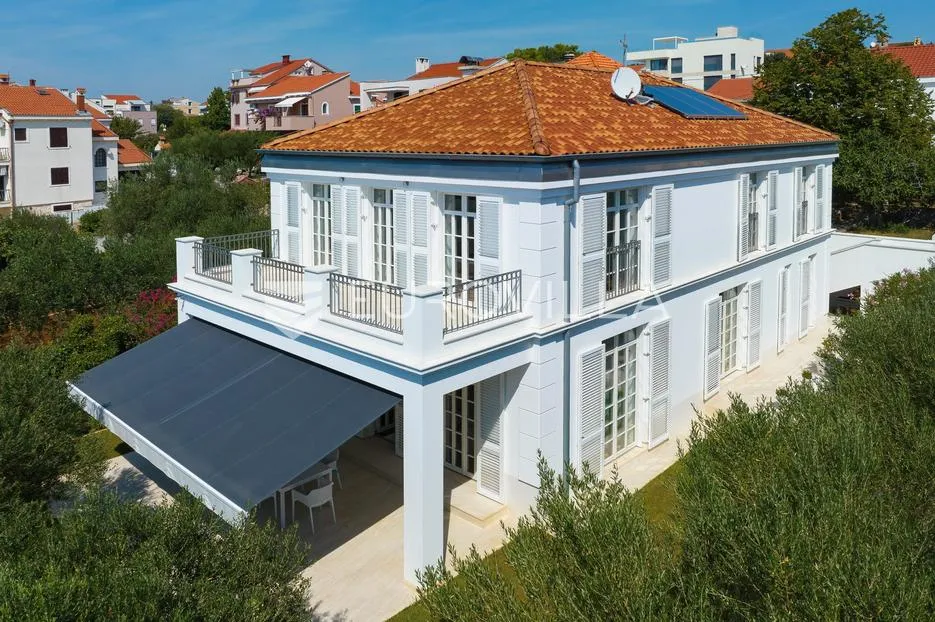 zadar, diklo, moderna i elegantna vila prvi red uz more - slika 8