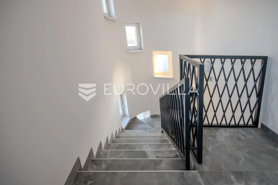varaždin, centar, trosoban stan površine 81,70 m², novogradnja - slika 9