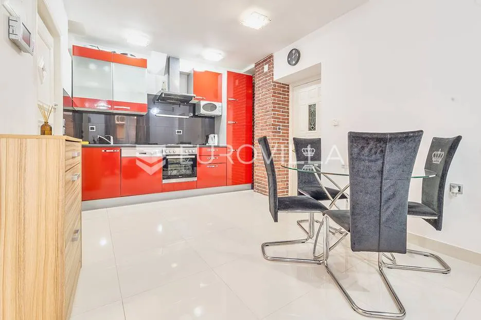 Zagreb, Centar, Grahorova, dvsoban stan 43 m²