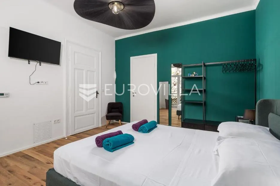 opatija, adaptiran stan 100 m², drugi red do mora, dva balkona - slika 8